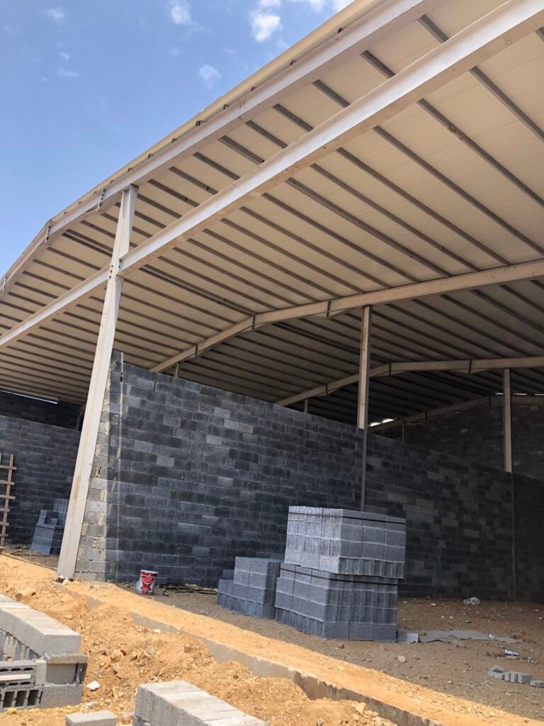 تركيب ساندويتش بانل للهناجر في الرياض